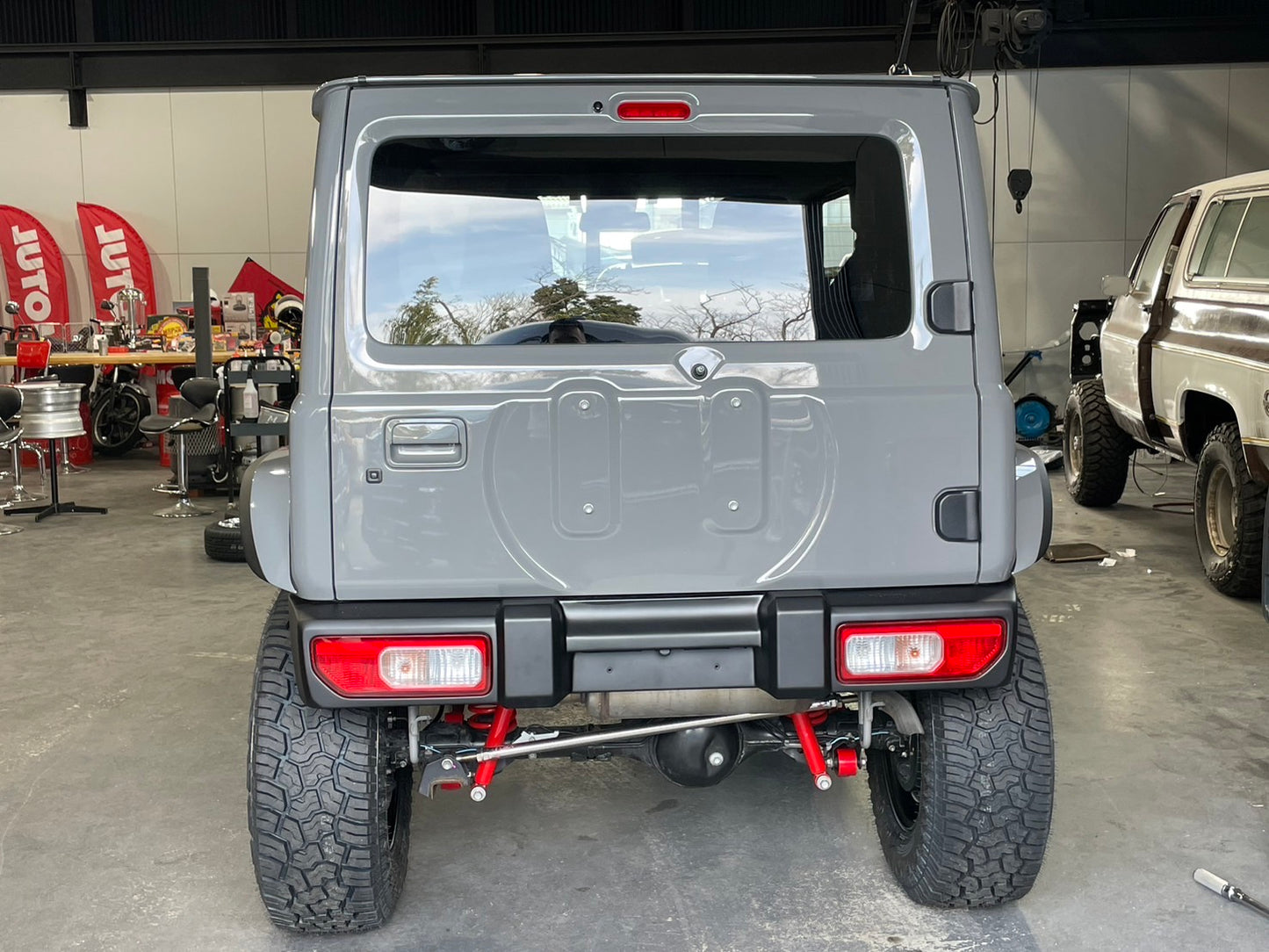 【JIMNY/JIMNY SIERRA】XJ STYLEリアバンパー REAR BUMPER JB64/JB74専用 日本製 MARVELOUS