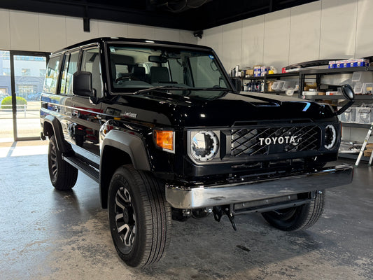 【LAND CRUISER70】　フロントメッキバンパー取付キット　GDJ76W　【１２月発送分】