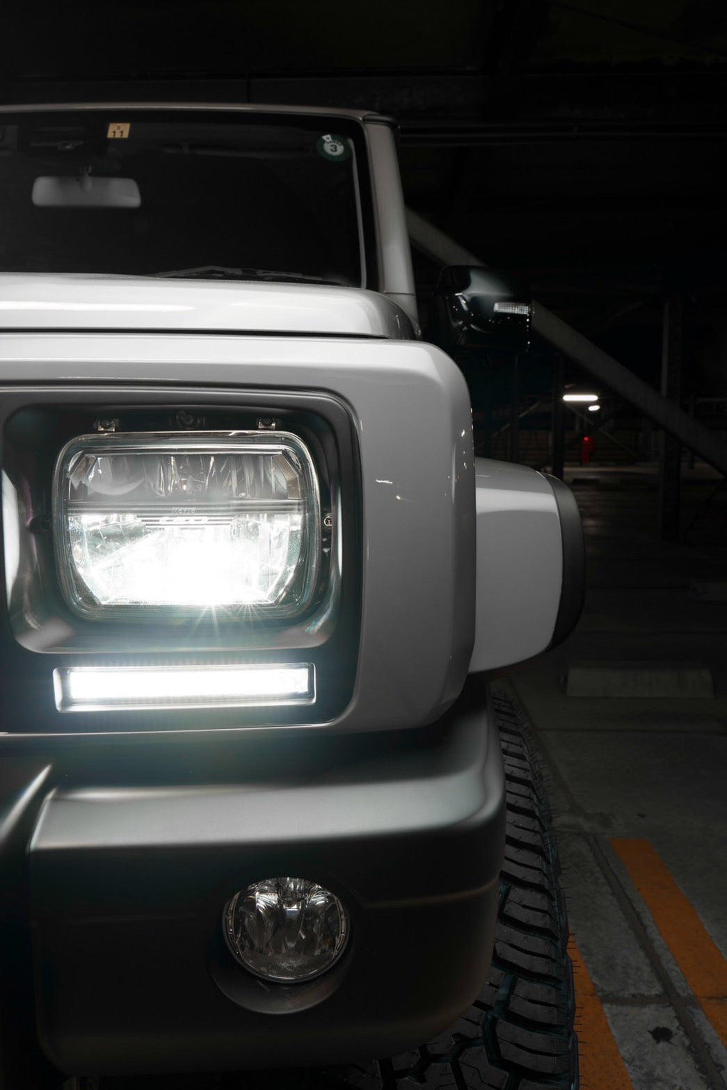【JIMNY／JIMNY SIERRA】XJ STYLE角目KIT 　2 SQUARE LIGHT KITJB64／JB74専用　日本製　MARVELOUS