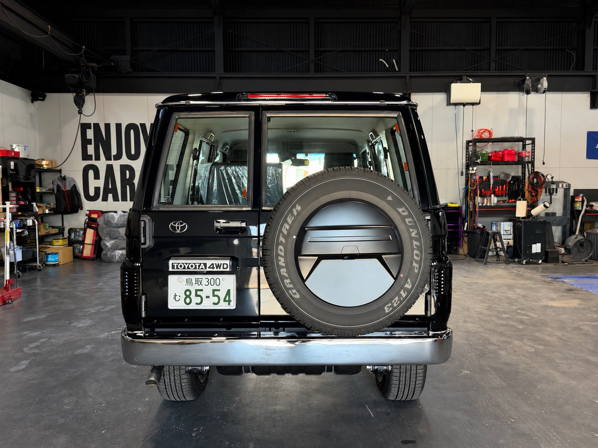【LAND CRUISER70】　リアメッキバンパー取付キット　GDJ76W　【先行受注 １１月から順次発送】