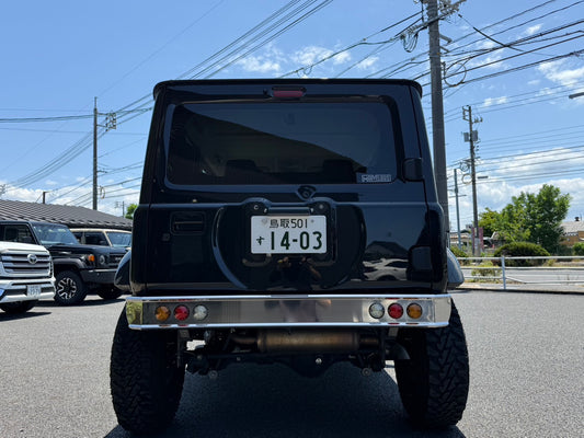 【JIMNY/SIERRA/NOMADE】ステンレスリアバンパー3連テール JB64W/JB74W/JC74W