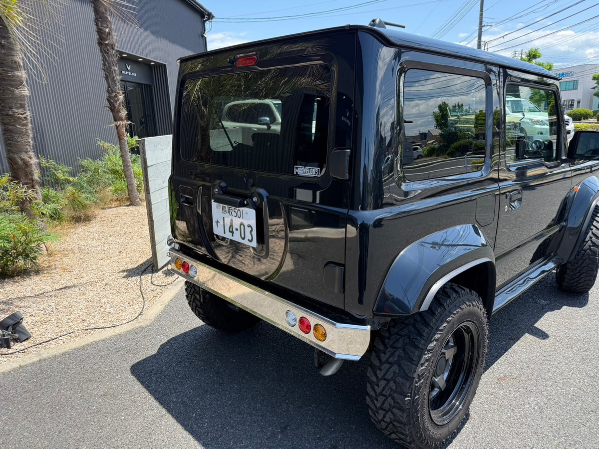 【JIMNY/SIERRA/NOMADE】ステンレスリアバンパー3連テール JB64W/JB74W/JC74W